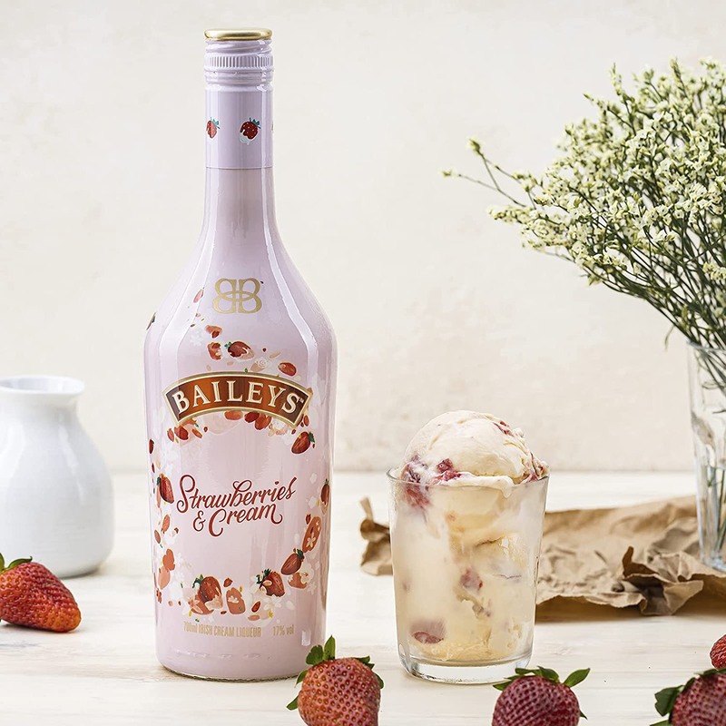 Rượu Baileys Strawberries & Cream mang lại cảm giác ngon đậm đà khó cưỡng