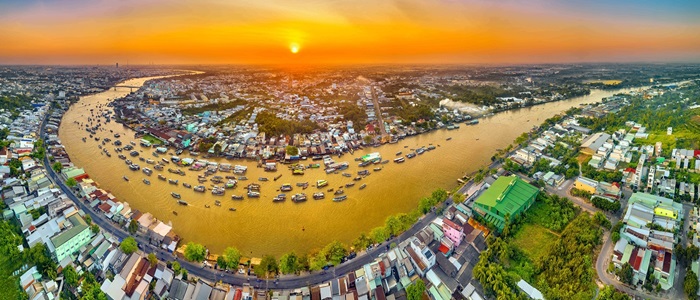 Cần Thơ là thủ phủ của vùng đồng bằng sông Cửu Long, cũng là thành phố du lịch nổi tiếng