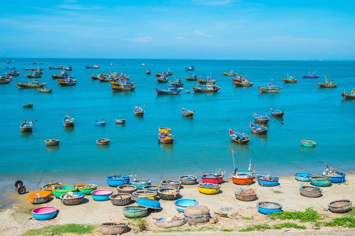 Ghé thăm các làng chài Phan Thiết mua hải sản tươi sống