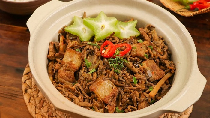 Rươi kho - Món ăn cực kỳ tốn cơm