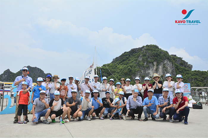Đoàn khách du lịch của công ty Kavo Travel tham quan, nghỉ dưỡng tại đảo Cô Tô