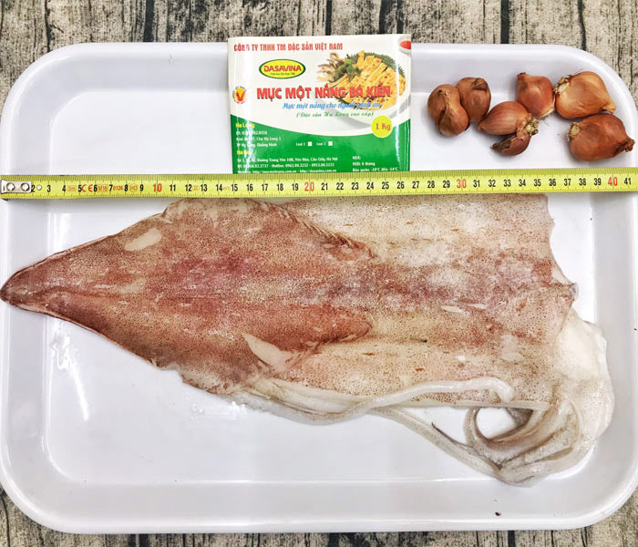 Mực 1 nắng DASAVINA có kích thước lớn
